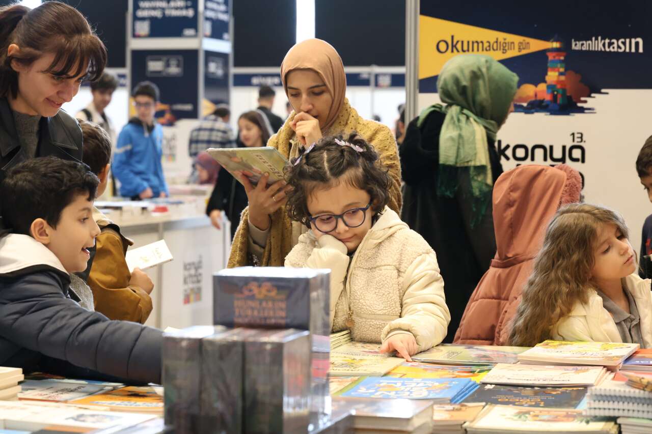 Konya’da kitap şöleni başladı! 10 gün dolu dolu geçecek 13